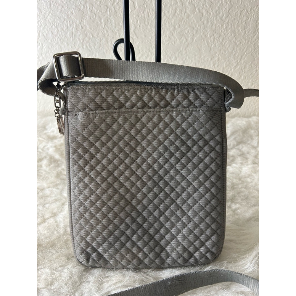 Vera Bradley Gray Quilted Messenger Crossbody Bag Purse - Picture 2 of 10